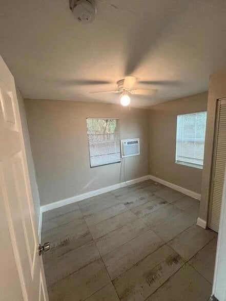 Photo - 725 21st St