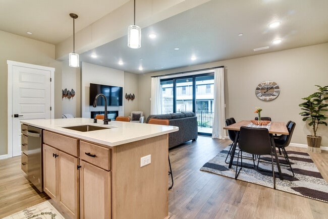 Photo - 6816 NE 131st Way Unit SI ID1385692P