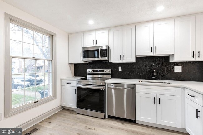 Photo - 17409 Founders Mill Dr