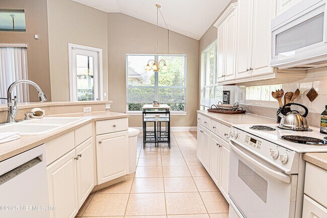 Photo - 341 Island Green Dr