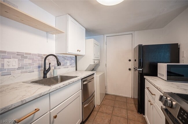 Photo - 1428 Lorilyn Ave Unit 3