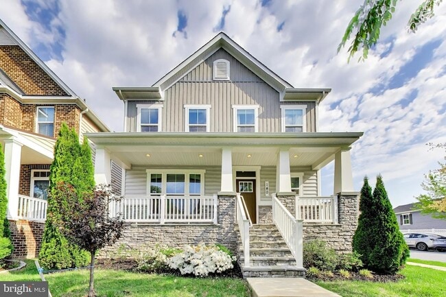 Building Photo - 140 Limpkin Ave
