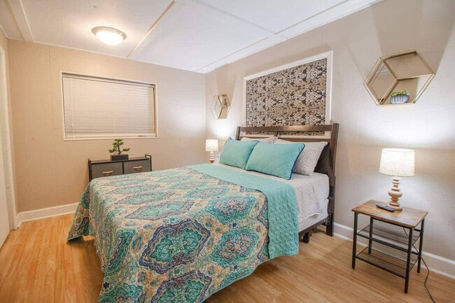 Photo - 1324 Catalpa Ln Unit ID1370533P