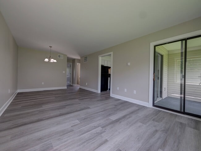 Photo - Colonie East Apartments