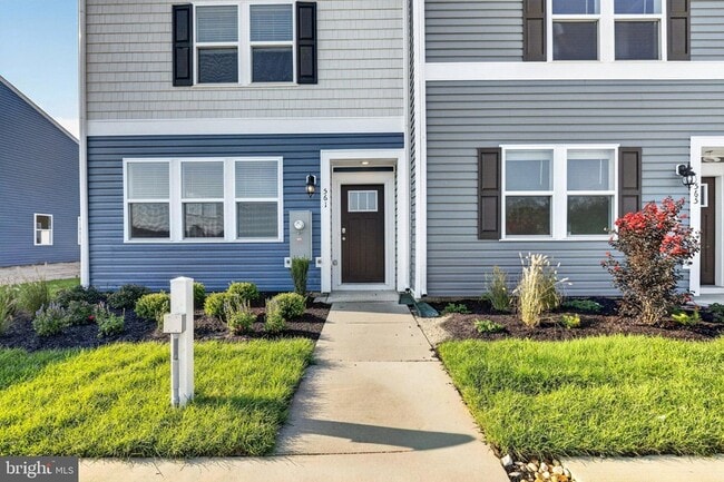 Photo - 561 Norwood Dr