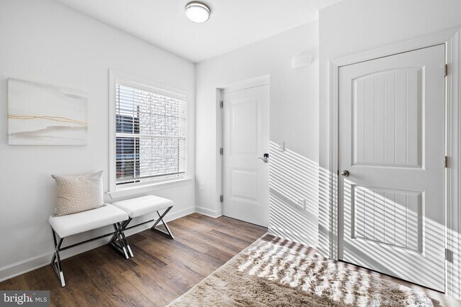 Photo - 195 Cambridge Blvd