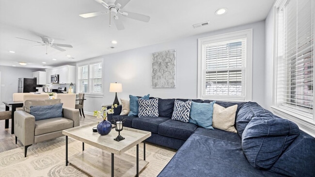 Photo - 54 Wesley Rd Unit ID1308994P