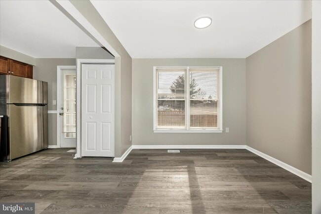 Photo - 114 Colony Ct