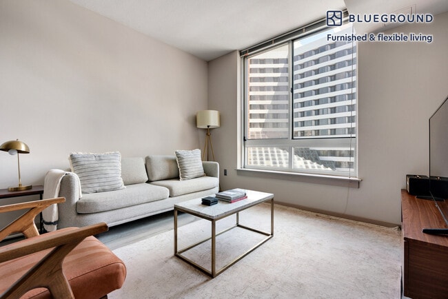 Building Photo - 505 18th St S Unit FL7-ID1171