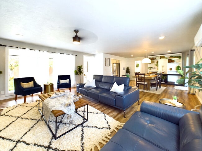 Photo - 3320 NE Minnesota St Unit SI ID1624341P