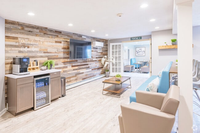 Interior Photo - Willowbrook