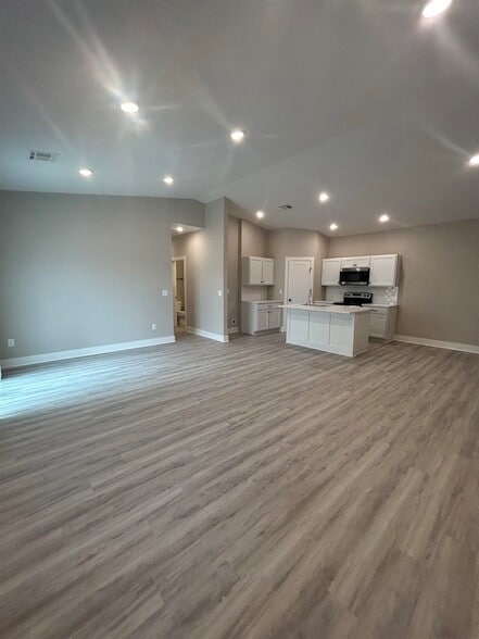 Photo - 12948 E Blake St