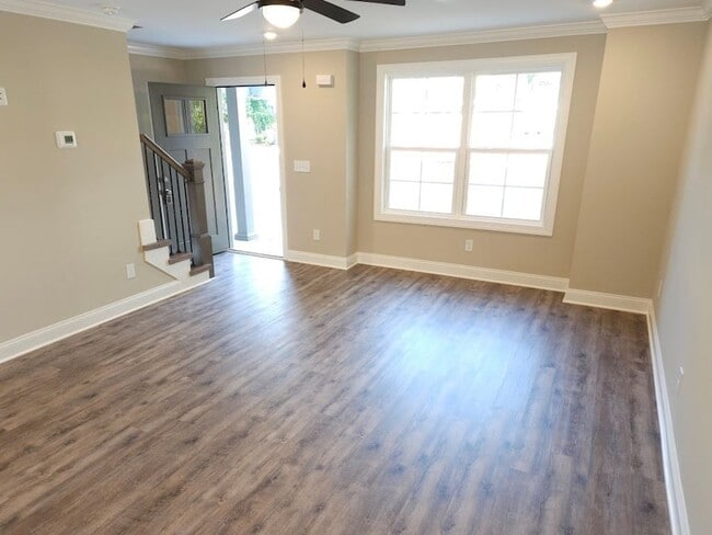 Photo - 609 Fairview Ave Unit B