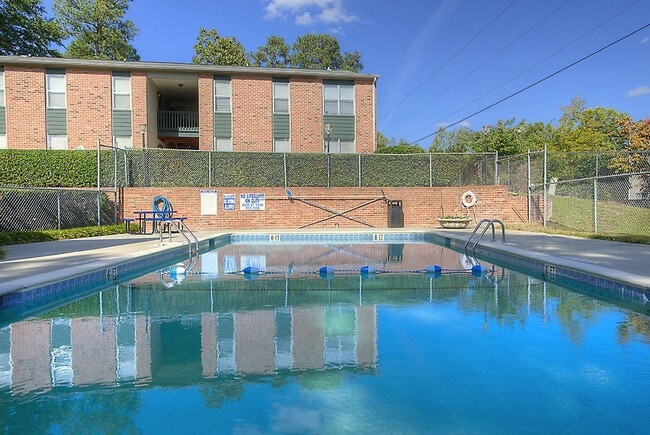 Photo - Springtree Apartments