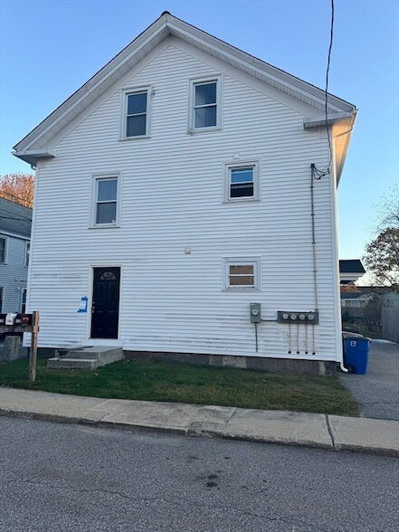 Photo - 15 Ives St Unit B