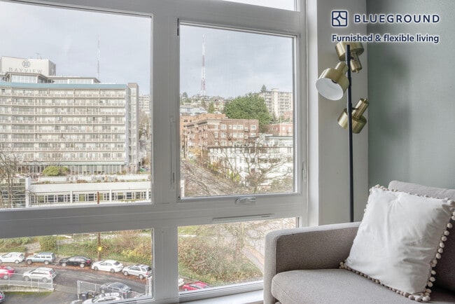 Photo - 5 W Roy St Unit FL8-ID698