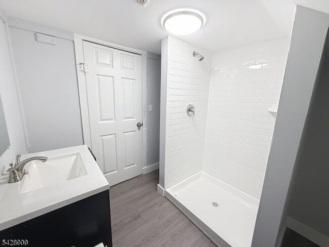 Photo - 174 Main St Unit 3R