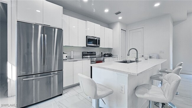 Building Photo - 1503 W 17th St