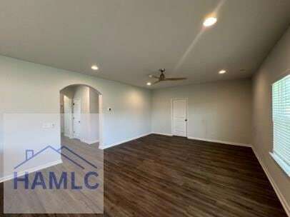 Photo - 74 Gracyn Ln NE
