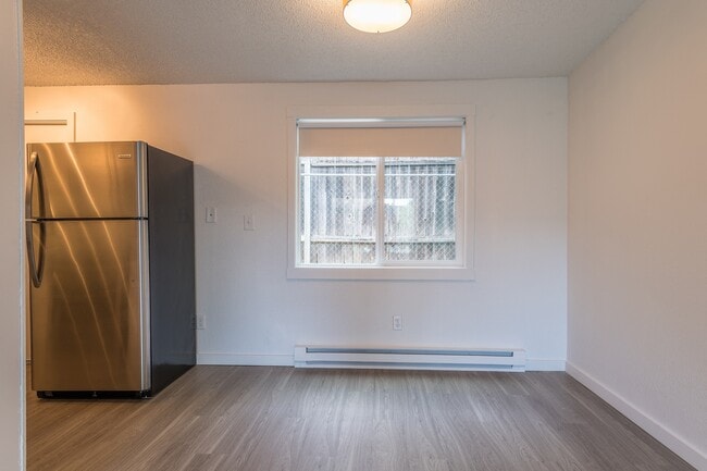 Bel Aire Court | Dining Area - Bel Aire Court