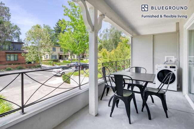 Photo - 837 Cowper St Unit FL1-ID1016