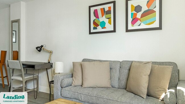 Photo - 305 Dr. M.L.K. Jr St S Unit 632.1403628