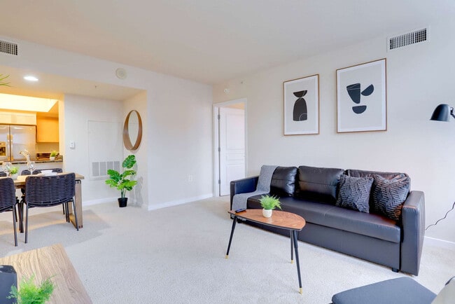 Photo - 550 14th St S Unit FL5-ID1022444P