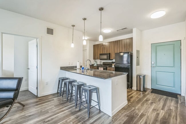 Photo - 305 E Front St Unit SI ID1261711P