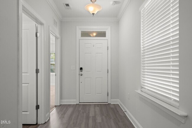Photo - 229 Daisy Grove Ln