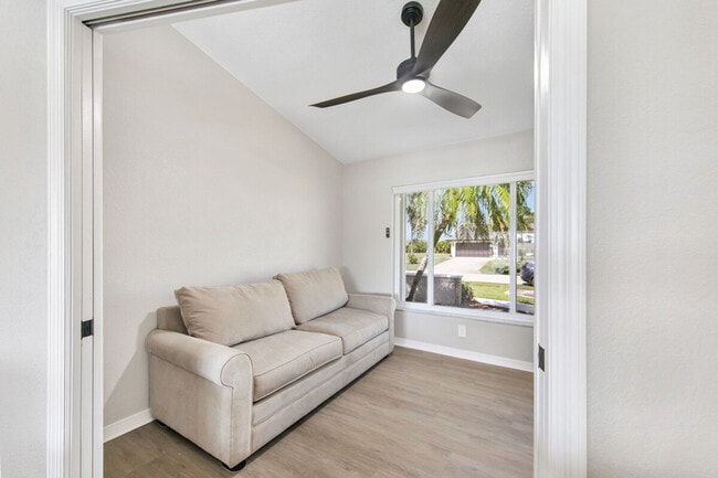 Photo - 27 Bunker Terrace Unit ID1323983P