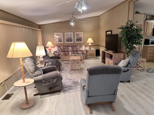 Building Photo - 621 Nettles Blvd Unit SI ID1537490P