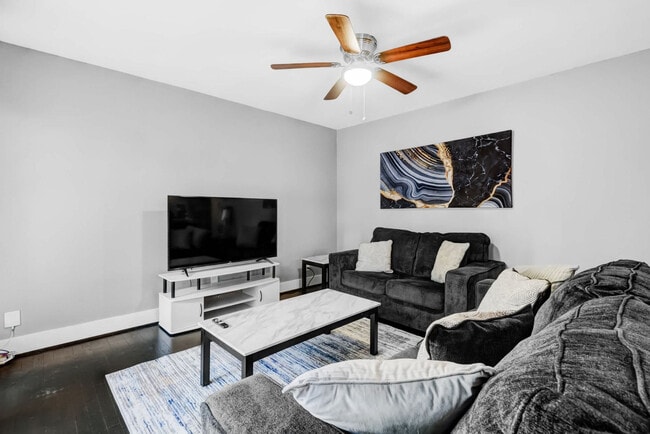 Building Photo - 2216 Hazard St Unit FL1-ID1257752P