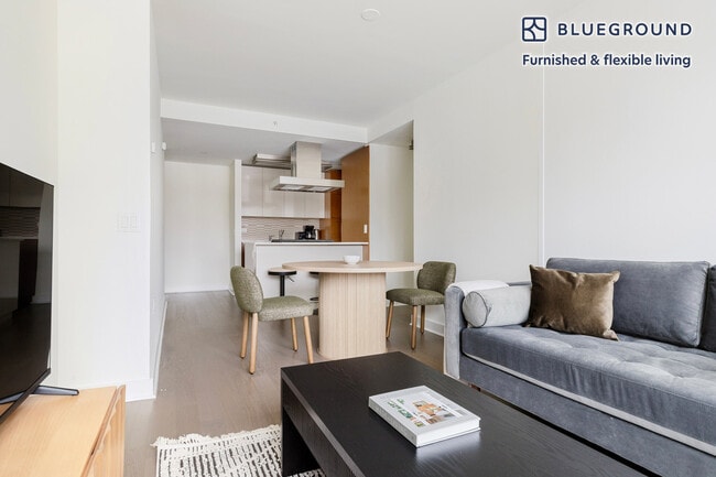 Photo - 450 W 42nd St Unit FL10-ID2157