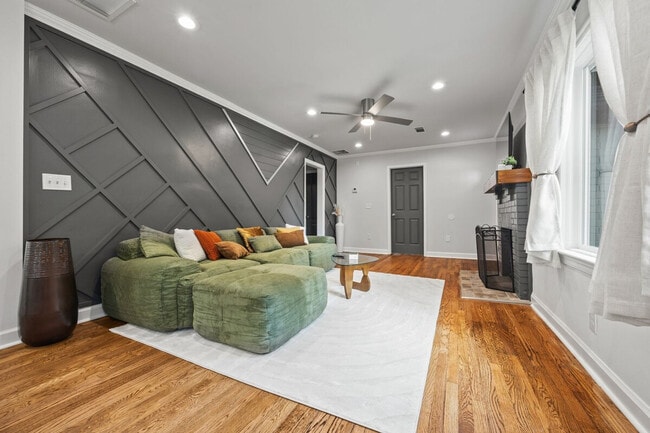 Photo - 10 Claire Dr SE Unit SI ID1609585P