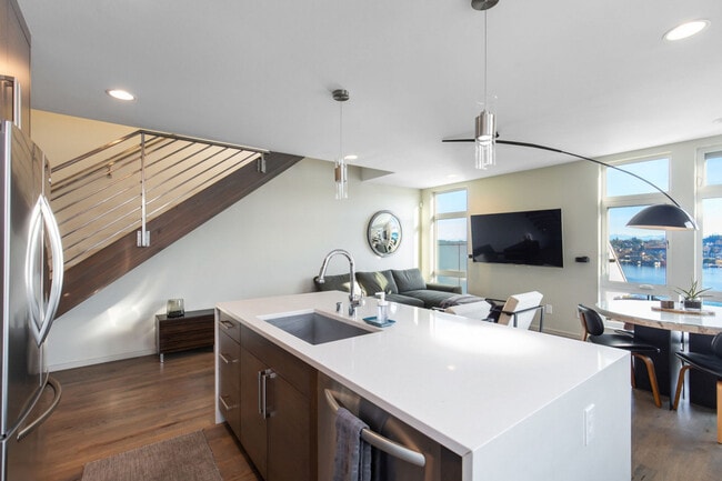 Photo - 611 Wheeler St Unit ID1231210P