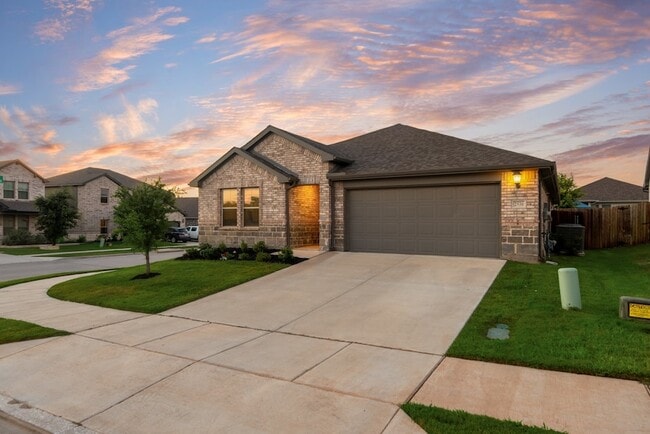 Photo - 2536 Peoria Dr