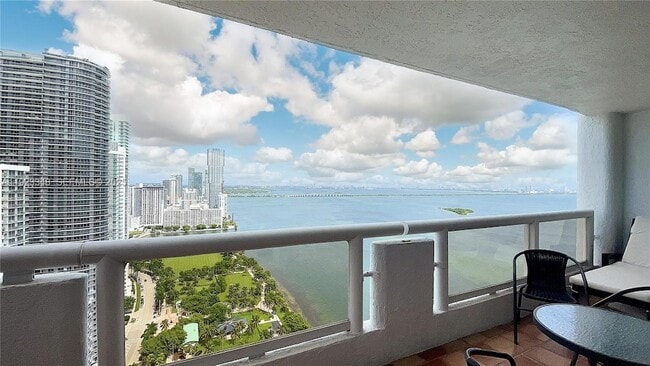 Building Photo - 1717 N Bayshore Dr Unit D-3937