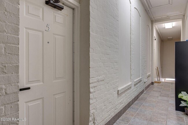 Photo - 500 Jefferson St Unit 5