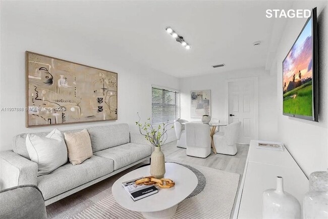 Photo - 8501 NW 31st Ave Unit 1