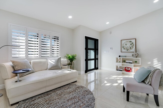 Building Photo - 14517 SW 98th Terrace Unit ID1241886P