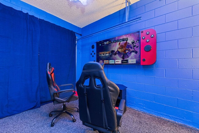 Building Photo - 8522 Sunrise Key Dr Unit ID1038604P