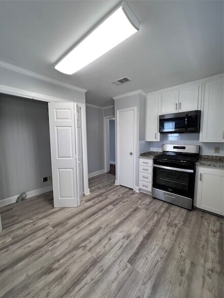 Photo - 207 Merritt St