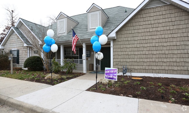 Building Photo - Mallard Cove Apartments