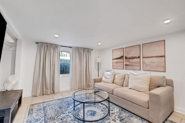 Photo - 69B Donelson St Unit ID1357997P