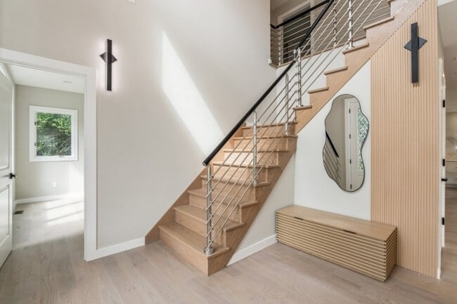 Photo - 66 E Gramercy Pl