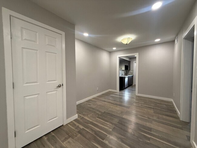 Photo - 8299 Kingsbrook Rd Unit 280