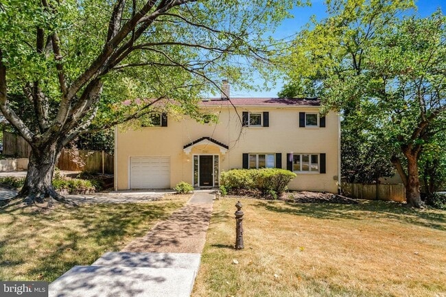 Building Photo - 2921 S Grant St