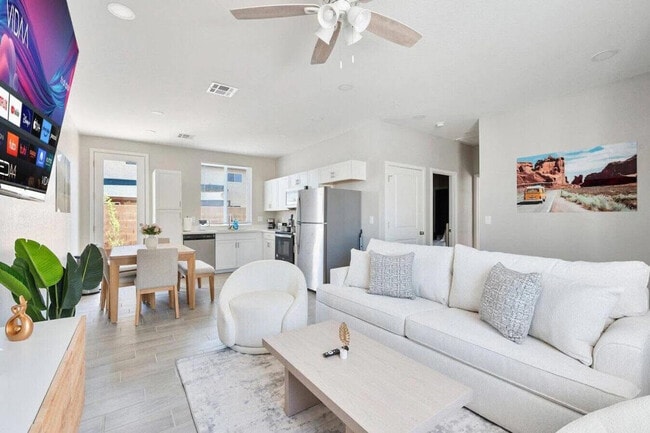 Photo - 6612 W Paradise Ln Unit ID1240449P