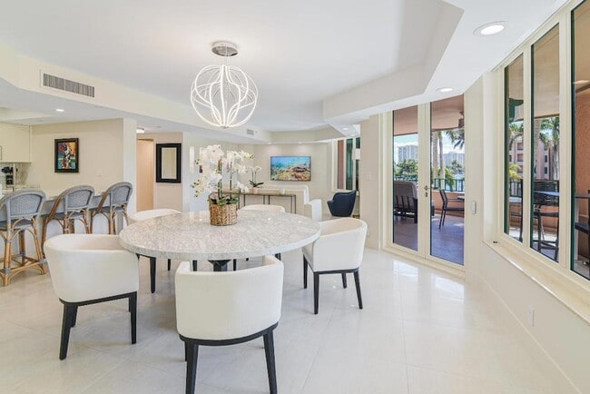 Photo - 100 SE 5th Ave Unit 305