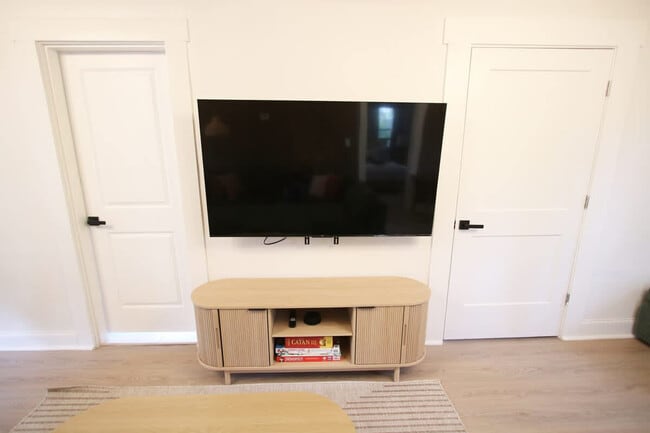 Photo - 102 W Emma St Unit ID1271942P